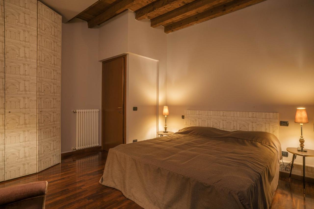 Napule...E Apartments Peschiera del Garda Dış mekan fotoğraf